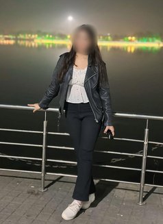 🦋AVILABLE NOW CAM &MEET 🕊️ - puta in Chennai Photo 1 of 5