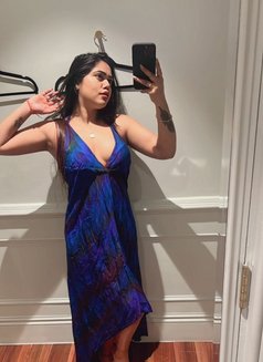POOJA INDEPENDENT GIRL INCALL / OUTCALL - puta in New Delhi Photo 3 of 10