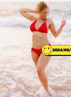 Meet your fantasy girl today - escort in Colombo Photo 17 of 20