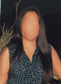 Meethi - escort in New Delhi Photo 6 of 12