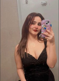 Meetu Escorts in candolim - puta in Candolim, Goa Photo 2 of 2
