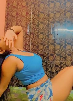 Meetup Akeera InCall Out Call - escort in Colombo Photo 7 of 10