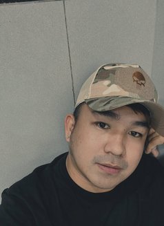 MeetUP/CamShow - Acompañantes masculino in Manila Photo 12 of 14
