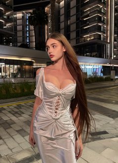 Meg - escort in Tokyo Photo 6 of 10