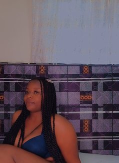 Meg - escort in Nairobi Photo 8 of 10