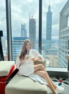 Megan - escort in Bangkok Photo 8 of 16