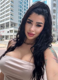 Megan - escort in Dubai Photo 8 of 13