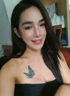Megan - Transsexual escort in Taipei Photo 5 of 7