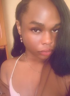 Megan - Transsexual escort in Nairobi Photo 9 of 10