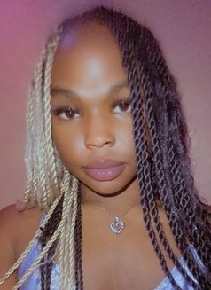 Megan - Transsexual escort in Nairobi Photo 13 of 16