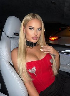 Megan - escort in Hong Kong Photo 1 of 5