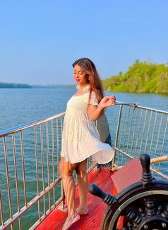 Megha - escort in Gurgaon Photo 4 of 8