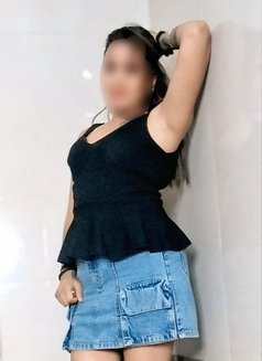 Megha Independent Webcam & Real Meet - puta in Mumbai Photo 3 of 7