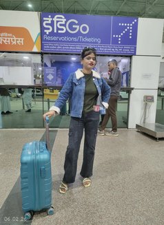 Megha - puta in Bangalore Photo 3 of 4