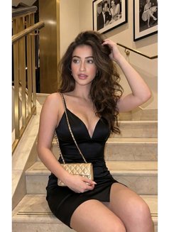 Megha Vip College Student - escort in Dubai Photo 2 of 5