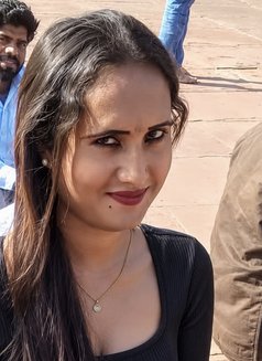 Meghla Chowdhury - Acompañantes transexual in Kolkata Photo 2 of 2