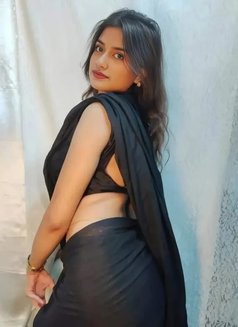 Meghna - puta in Noida Photo 1 of 2