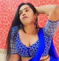 Meghna - Intérprete transexual de adultos in Chennai