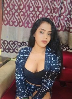 Meghna - Transsexual adult performer in Chennai Photo 8 of 9
