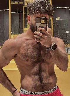 Megz4u - Acompañantes masculino in Riyadh Photo 3 of 4