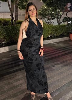 Mehak College Student – Indian - escort in Dubai Photo 2 of 4