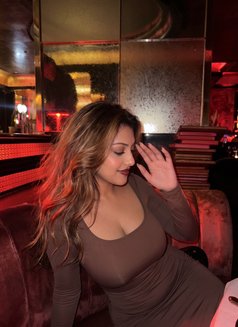 Mehak - escort in Dubai Photo 4 of 5