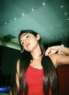 Mehak - Transsexual escort in Noida Photo 5 of 9