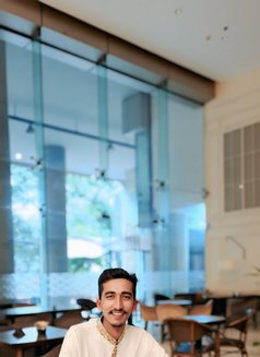 Mehedi Hasan - Acompañantes masculino in Dhaka Photo 3 of 3