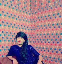 Meher - Dominadora transexual in New Delhi