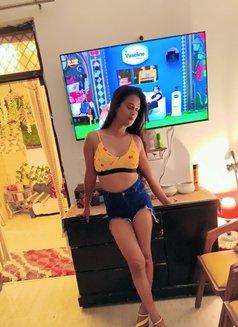 Meher Sharma - Acompañantes transexual in New Delhi Photo 2 of 14