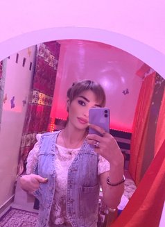 Mehriban - escort in Muscat Photo 4 of 15