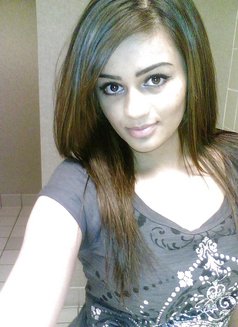 Mehwish - escort in Karāchi Photo 3 of 3