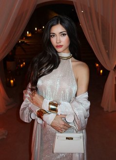 Meii Romantic Luxury x Irresistible - Acompañantes transexual in Dubai Photo 13 of 21