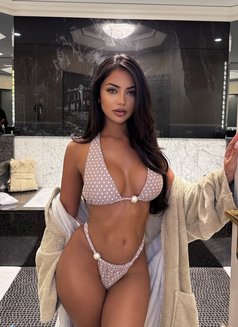 Meii Romantic Luxury x Sublimation - Transsexual escort in Dubai Photo 7 of 14