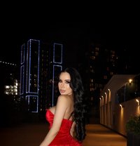 Meijes Hard Cock Have Trans Friends - Transsexual escort in Dubai