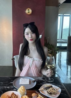 Meileys - Acompañantes transexual in Bangkok Photo 3 of 7