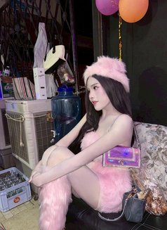 Meili - Transsexual escort in Bangkok Photo 2 of 7