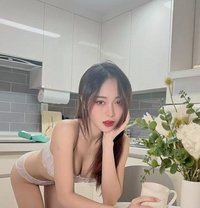 Meily - puta in Kuala Lumpur