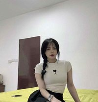 Meily - escort in Jeddah Photo 3 of 3