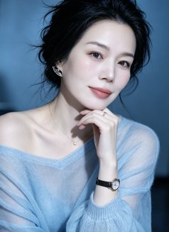 Meimei - escort in Beijing Photo 3 of 5