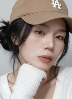 Meimei - escort in Beijing Photo 4 of 5