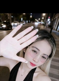 Meimei - escort in Abu Dhabi Photo 3 of 4