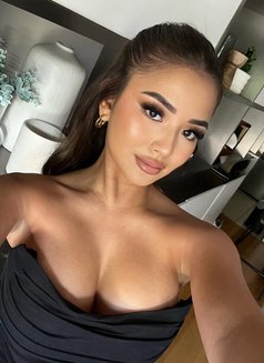 Mel best masseuse in Lisbon - Masajista in Dubai Photo 11 of 12