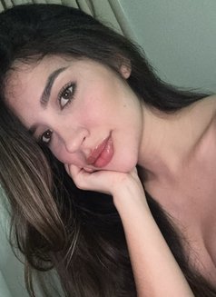 Mel - escort in Dubai Photo 6 of 14