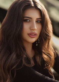 Mel - escort in Dubai Photo 14 of 14