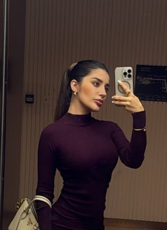 Mel - escort in Dubai Photo 17 of 25