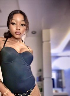 Mel - puta in Riyadh Photo 8 of 8