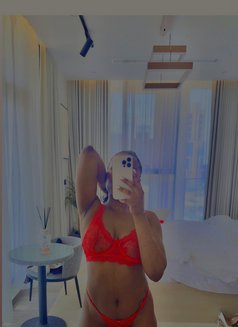 Mel - escort in Riyadh Photo 2 of 8
