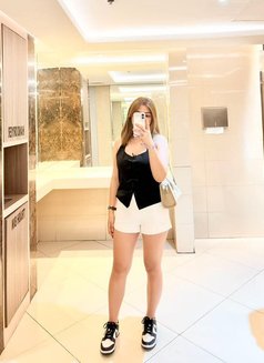 Mela - escort in Manila Photo 2 of 8