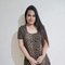 Mela Vip Service - puta in Muscat Photo 1 of 9